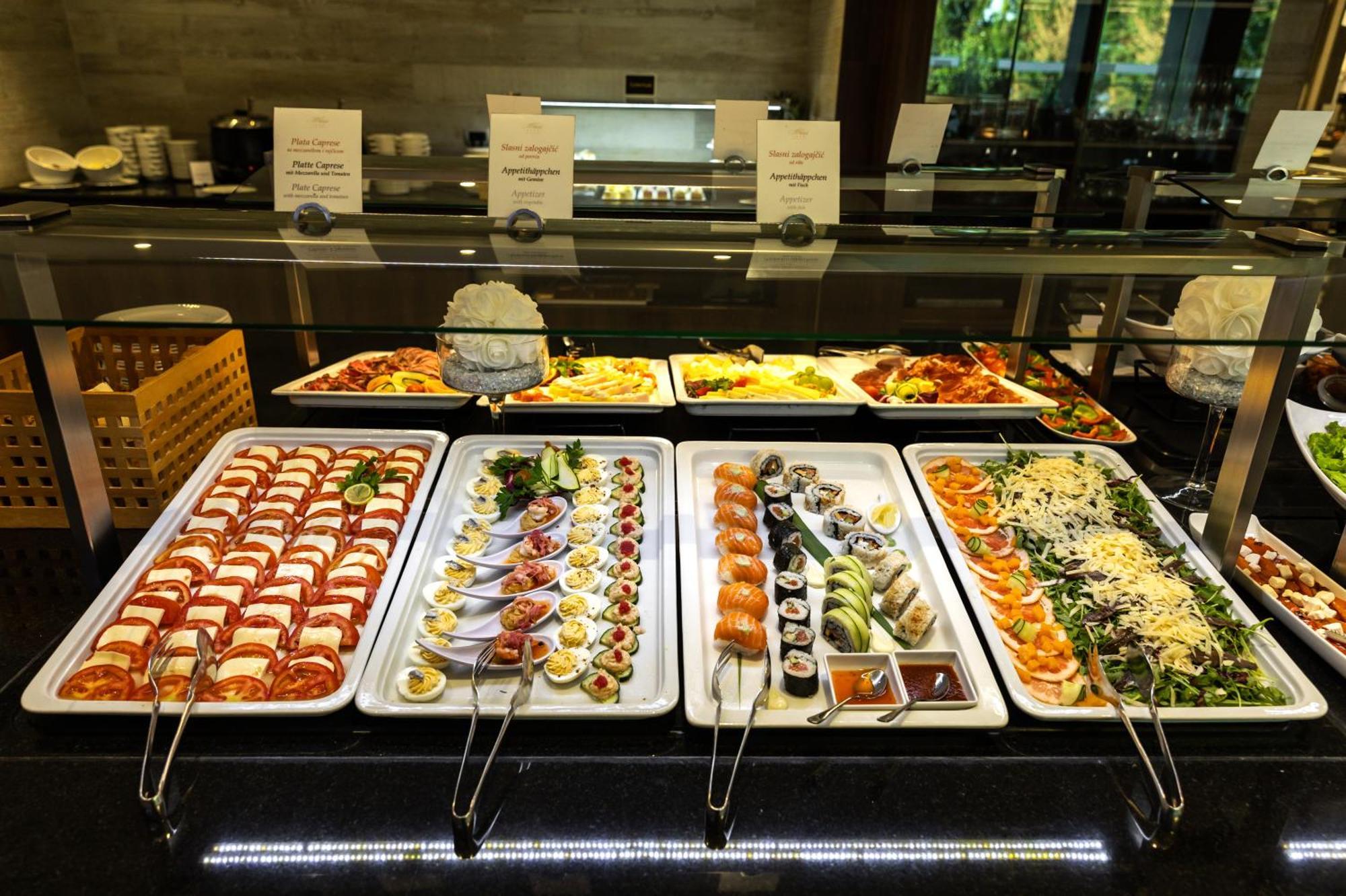 Hotel Plaza Duce Ngoại thất bức ảnh