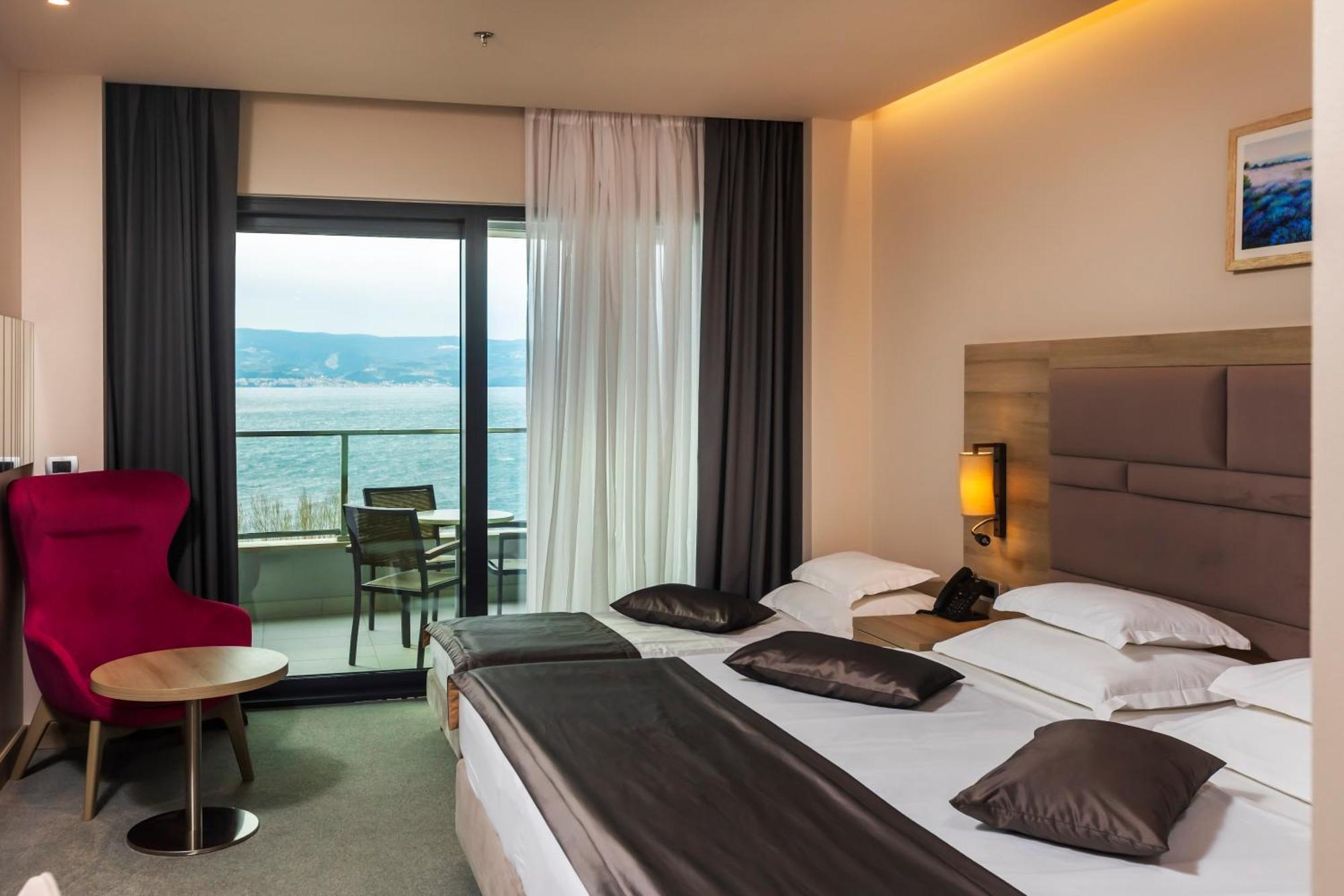 Hotel Plaza Duce Ngoại thất bức ảnh