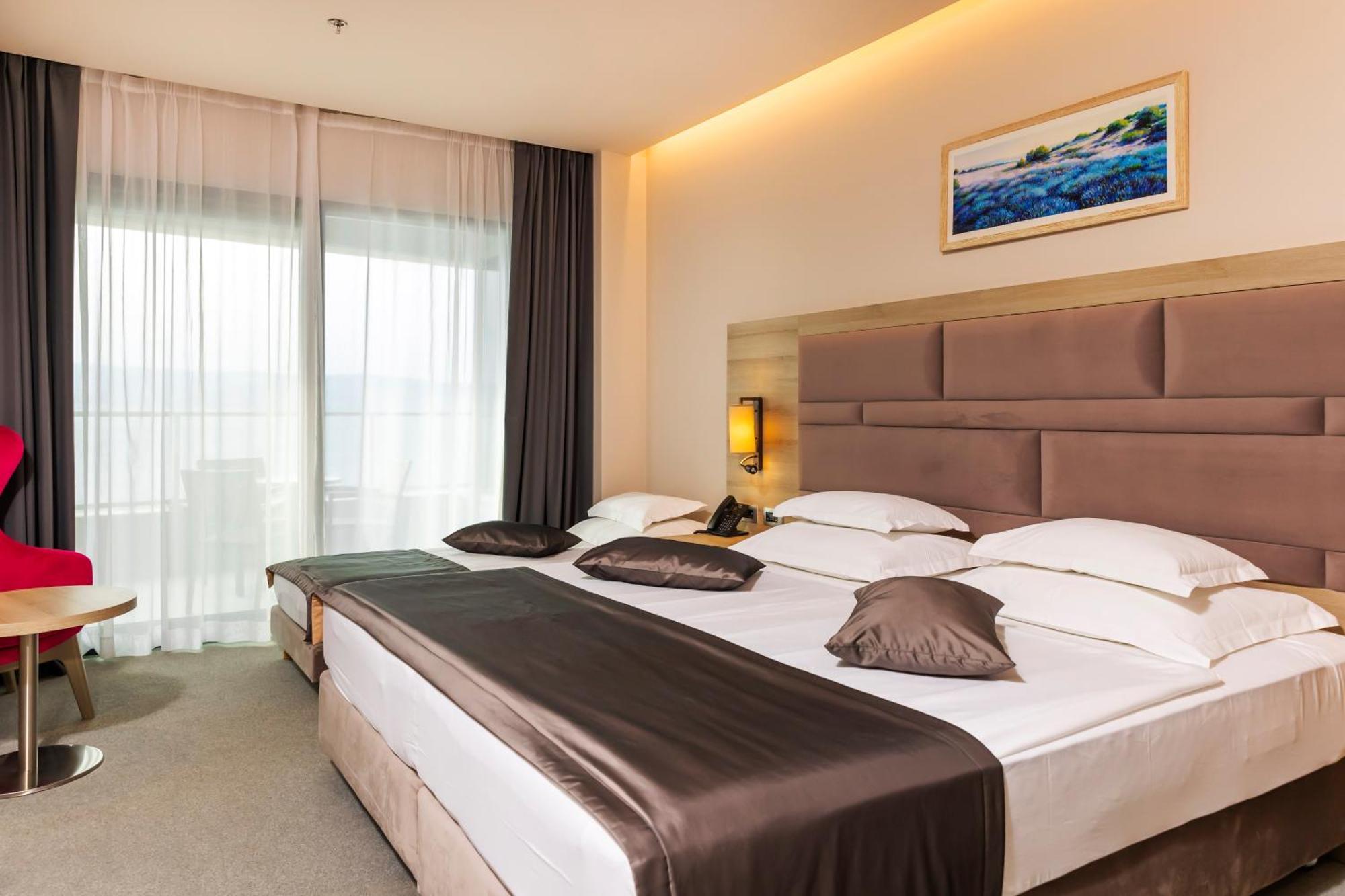 Hotel Plaza Duce Ngoại thất bức ảnh
